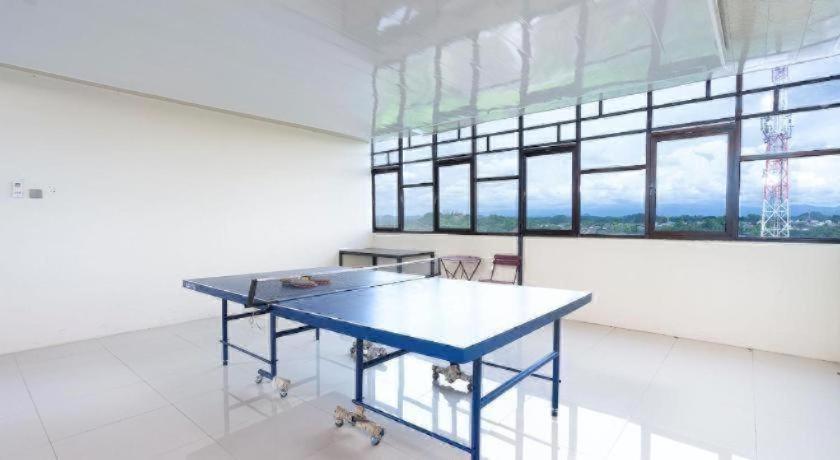 Grand Valonia Hotel Jember Exterior photo